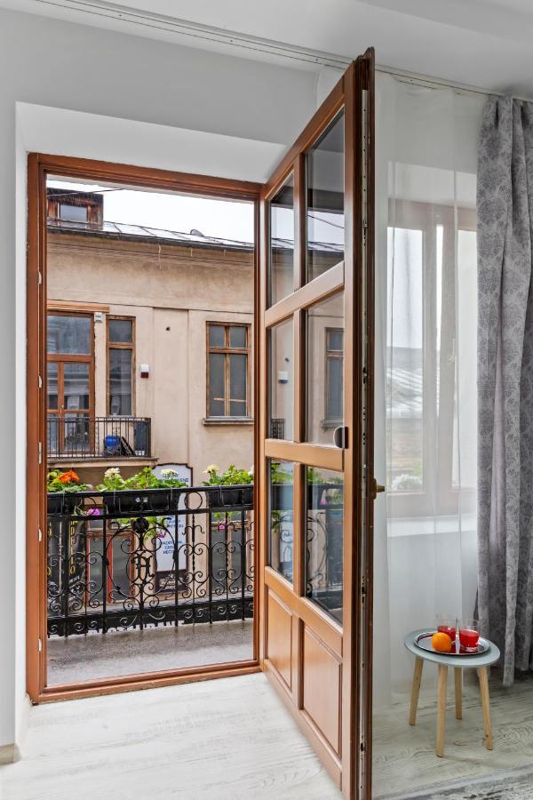 Selari Chambre Бухарест Экстерьер фото